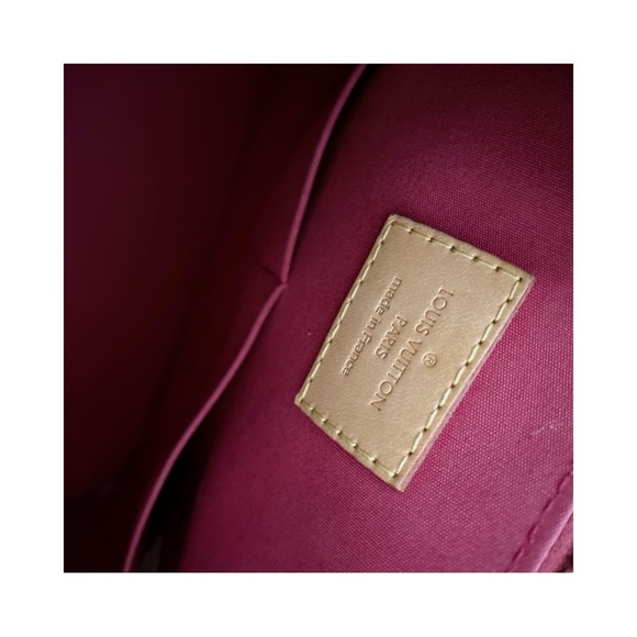 LOUIS VUITTON Monogram Vernis Alma PM Handbag Patent Leather Red. - Picture 8 of 12